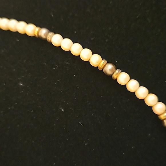 Monet Vintage 17" Faux White & Gray Pearl Necklace - Picture 2 of 6